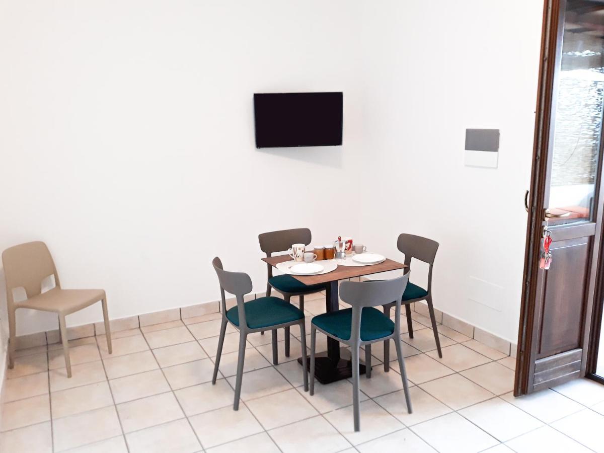 Residence Gregory Filicudi Pecorini Екстериор снимка